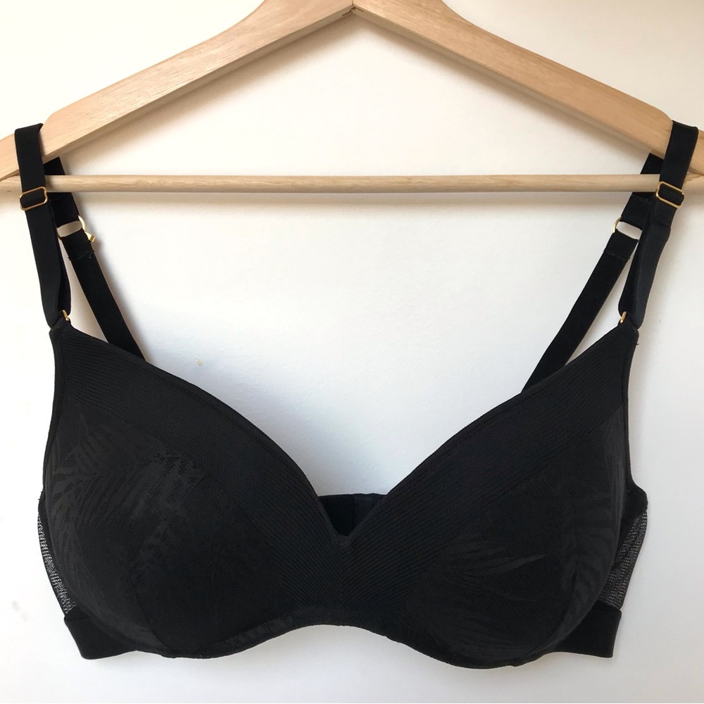 Lively • 38C • Black All Day No Wire Push Up Bra w/J Hook Racerback